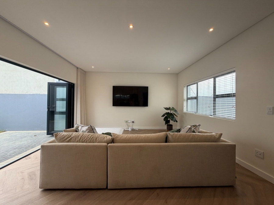 3 Bedroom Property for Sale in Sandown Western Cape